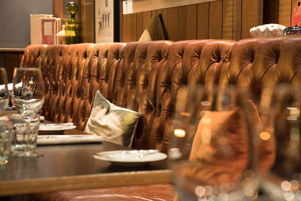 Radisson Blu Riverside 4*