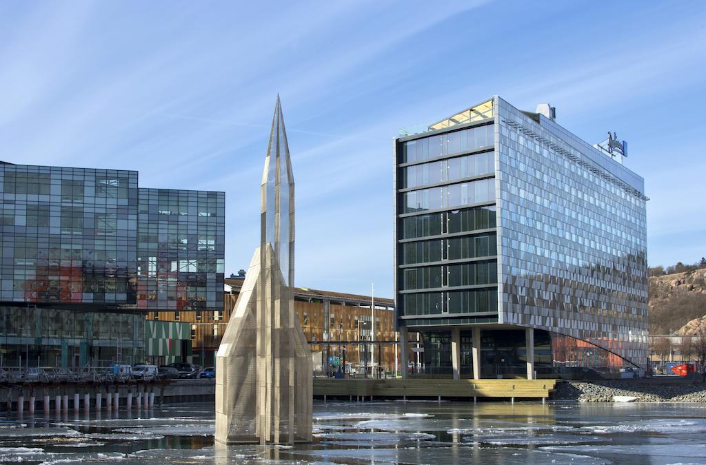Hotel Radisson Blu Riverside 4*