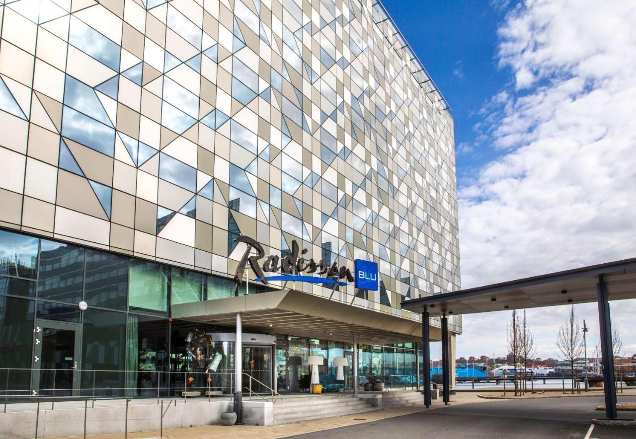 Radisson Blu Riverside 4*