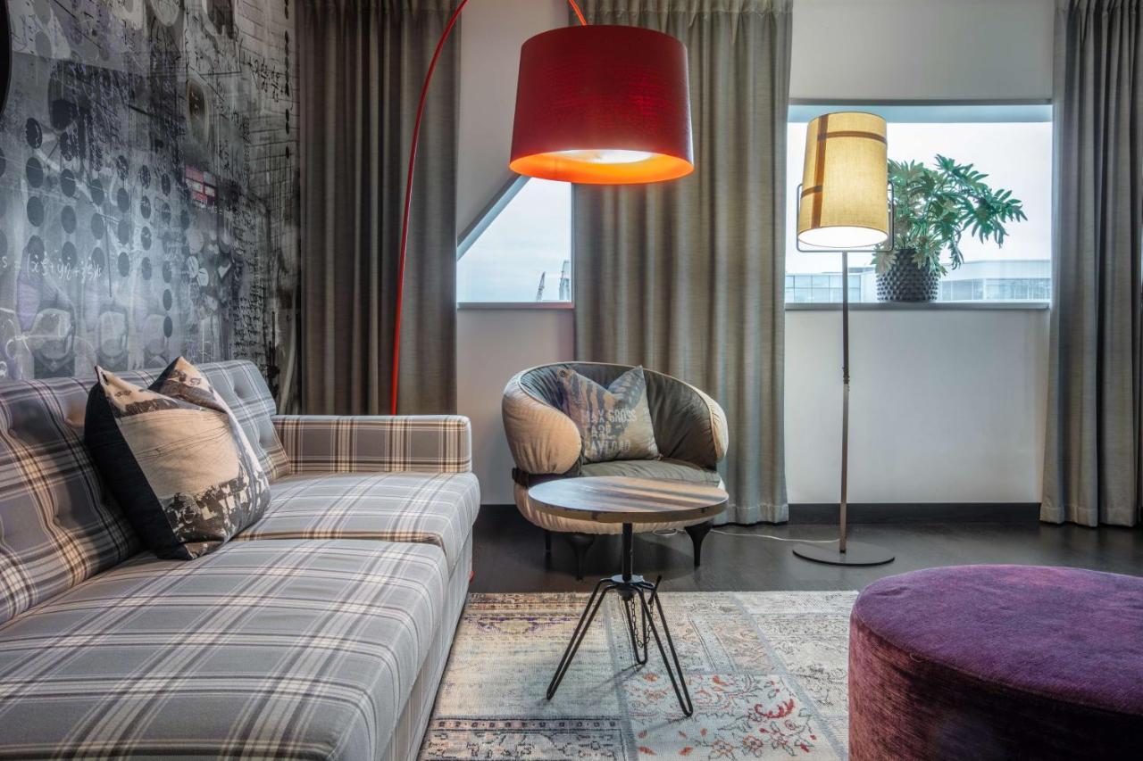 Radisson Blu Riverside Hotel 4*